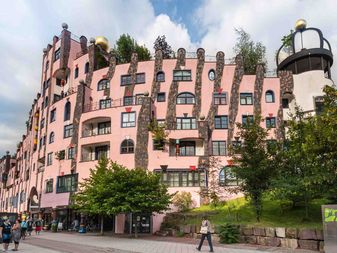 Die Grüne Zitadelle in Magdeburg Die Grüne Zitadelle in Magdeburg