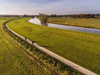 Luftaufnahme des Aller-Radwegs nahe Bockelskamp Luftaufnahme des Aller-Radwegs nahe Bockelskamp