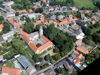 Luftaufnahme der Burg Ummendorf Luftaufnahme der Burg Ummendorf