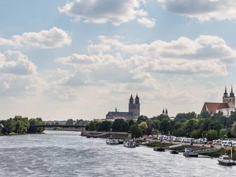 Die Elbe in Magdeburg Die Elbe in Magdeburg