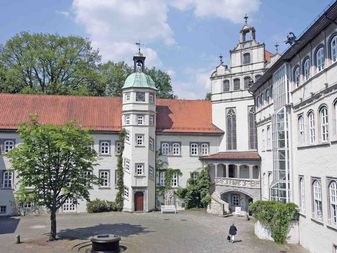 In Blick in den Innenhof des Gifhorner Welfenschlosses In Blick in den Innenhof des Gifhorner Welfenschlosses